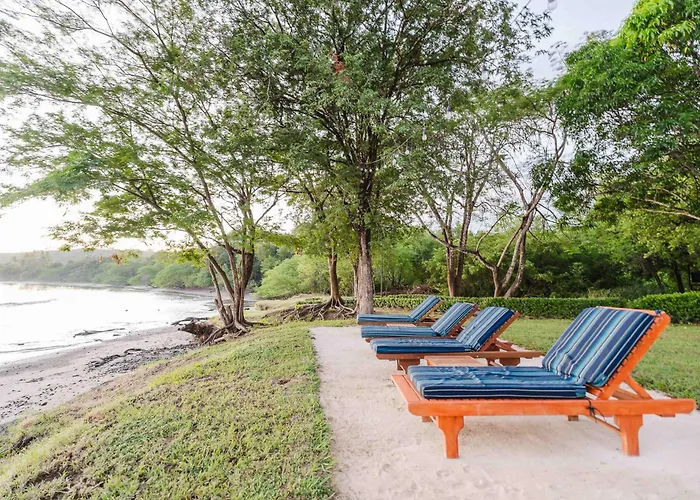 Papagayo Golden Palms Beachfront Hotel