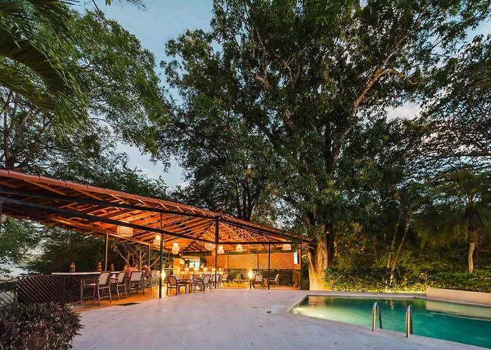 Papagayo Golden Palms Beachfront Hotel