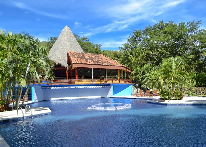 Papagayo Golden Palms Beachfront Hotel