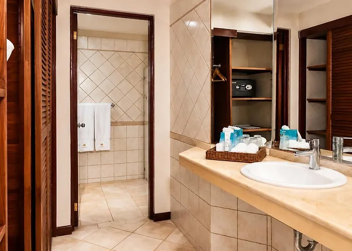 Hotel Papagayo Golden Palms Beachfront 4*